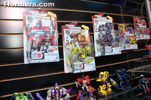 Toy Fair 2013   First Looks At Shockwave And More Transformers Showroom Images  (13 of 75)